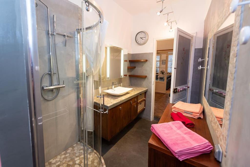 Anna-Maria : Grand Appartement 10 Personnes+Parking Prive -Actif+ Location- 마르세유 외부 사진