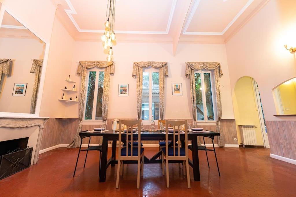 Anna-Maria : Grand Appartement 10 Personnes+Parking Prive -Actif+ Location- 마르세유 외부 사진