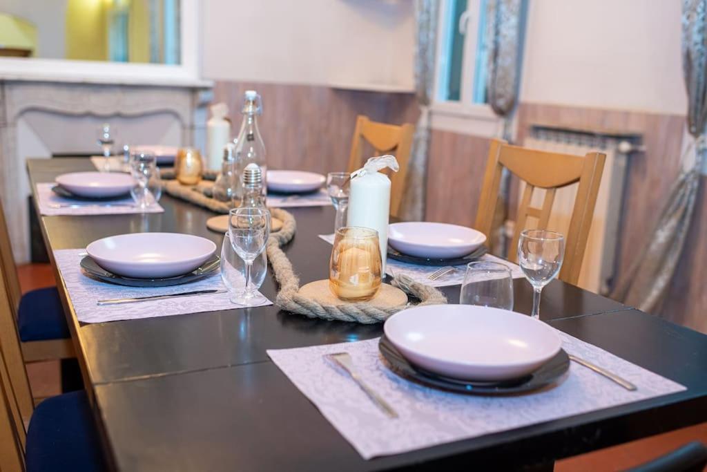 Anna-Maria : Grand Appartement 10 Personnes+Parking Prive -Actif+ Location- 마르세유 외부 사진